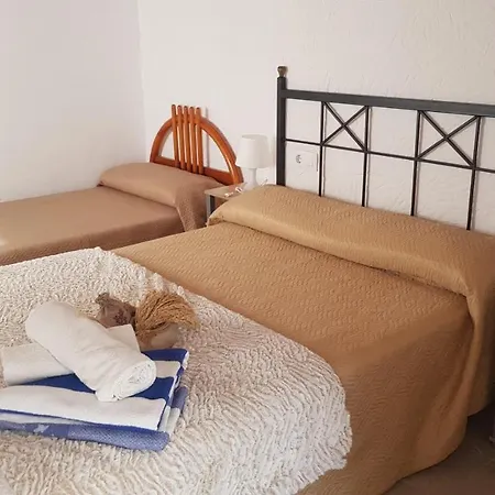La Llar De Laura * 엘 포블레 노우 델 델타